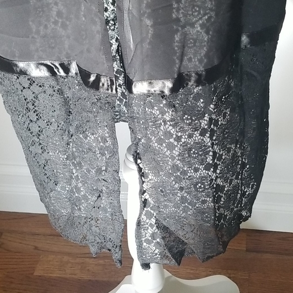 Beach Coverup - Picture 6 of 8